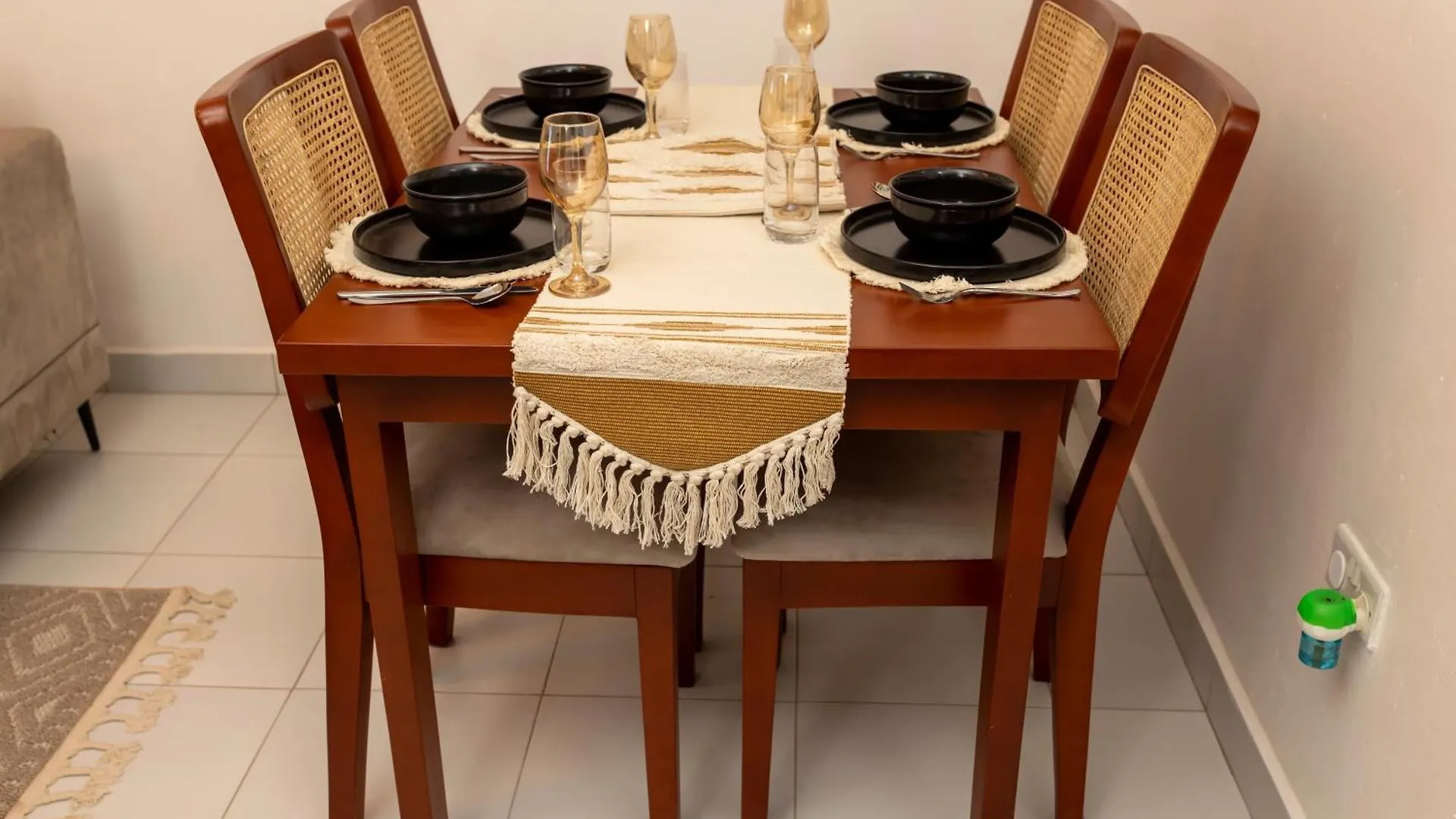 Apartment Shirleyz Cozy Haven - A Delightful Apt In Jinja City Uganda
