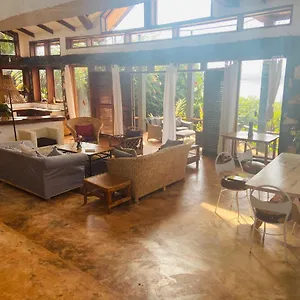 Homeonthenile Guest house