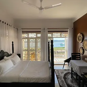 The Jewel And The Bed & Breakfast